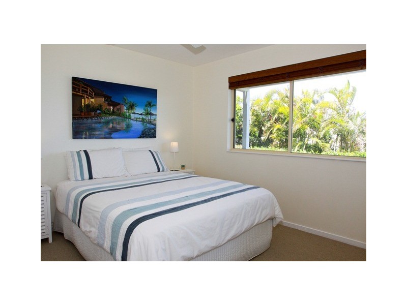 8 Dolphin Bay Drive, Sunshine Beach QLD 4567