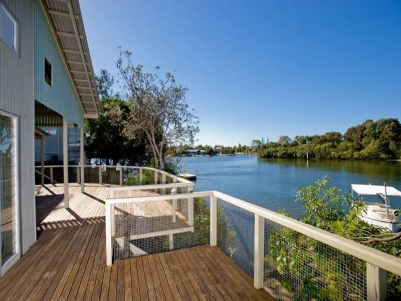 37 Wyuna Drive, Noosaville QLD 4566