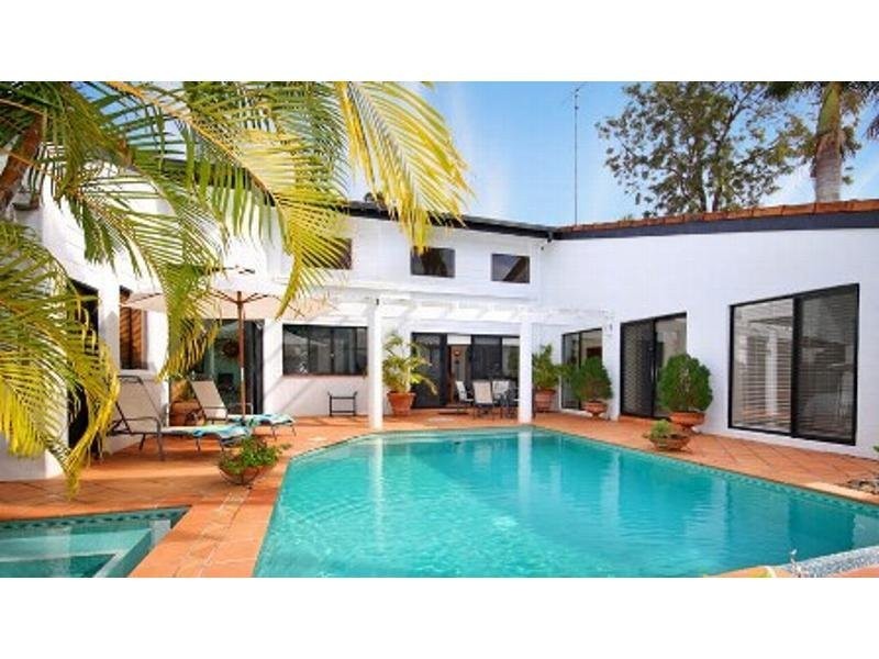 9 Wesley Court, Noosa Heads QLD 4567