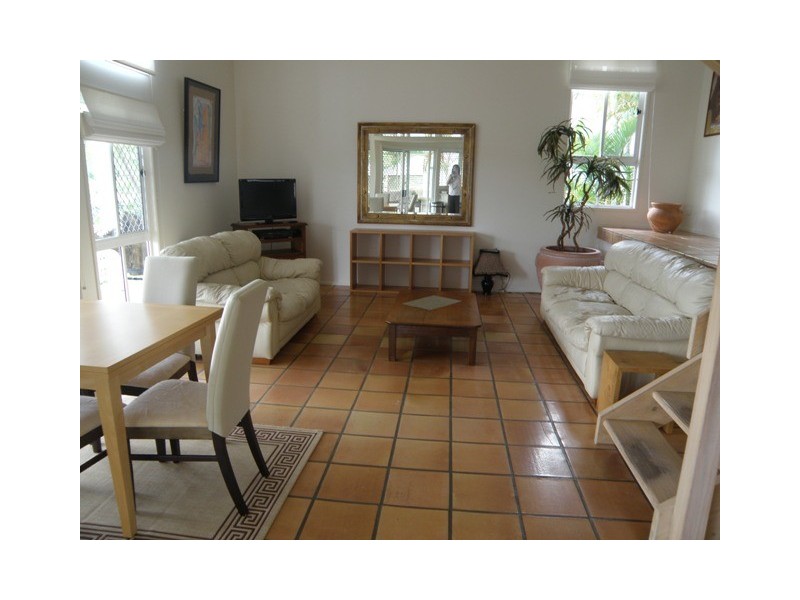 18 Warana Street, Noosa Heads QLD 4567