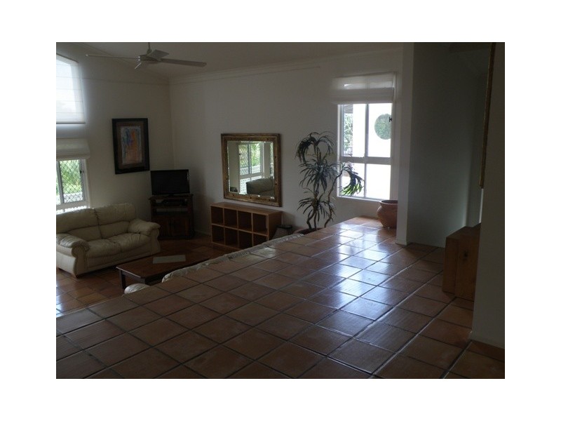 18 Warana Street, Noosa Heads QLD 4567