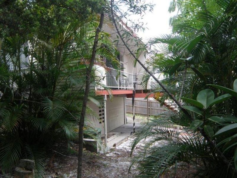 8 Attunga Heights, Noosa Heads QLD 4567