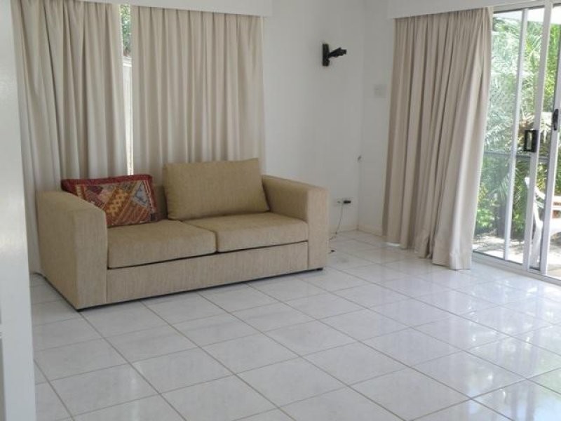 18 Southern Cross Parade, Sunrise Beach QLD 4567