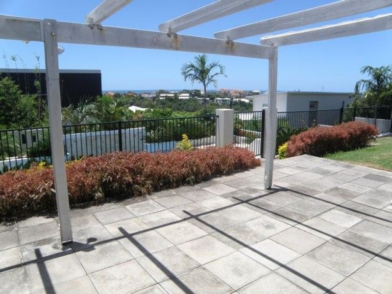 18 Southern Cross Parade, Sunrise Beach QLD 4567