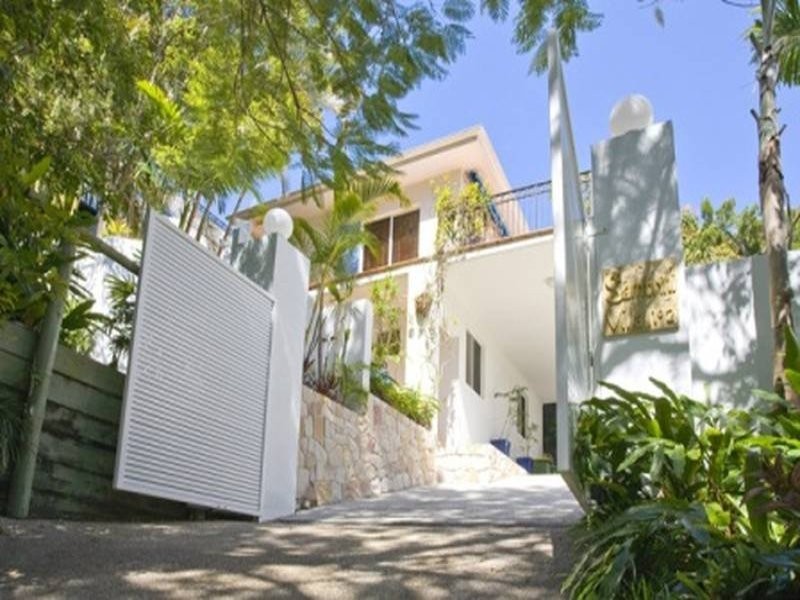 Villa 2 / 15 Santorini, Little Cove Road, Little Cove QLD 4567