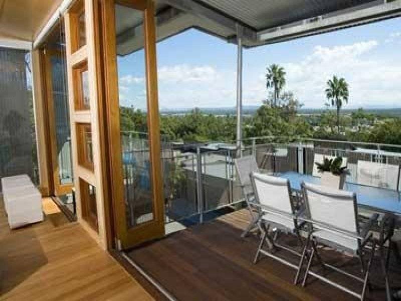 16 Viridian Mainwaring Drive Via Morwong Drive, Noosa Heads QLD 4567