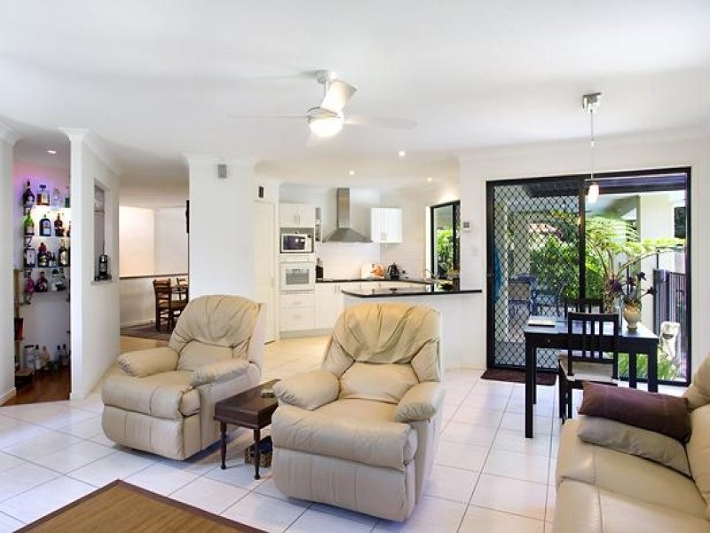 2 Skylark Court, Noosaville QLD 4566