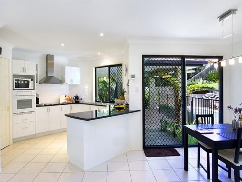 2 Skylark Court, Noosaville QLD 4566