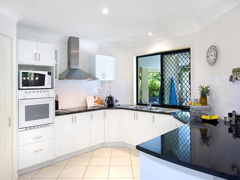 2 Skylark Court, Noosaville QLD 4566