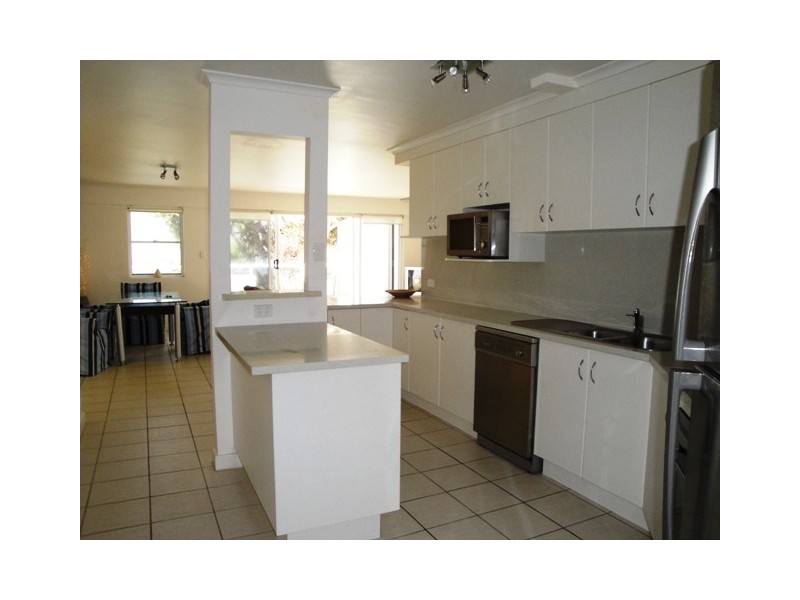 Unit 8 / 1 The Beach Houses, Pilchers Gap, Sunshine Beach QLD 4567