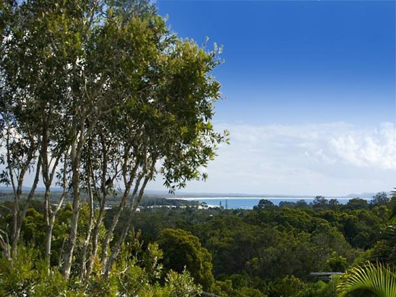 37 Arkana Drive, Noosa Heads QLD 4567
