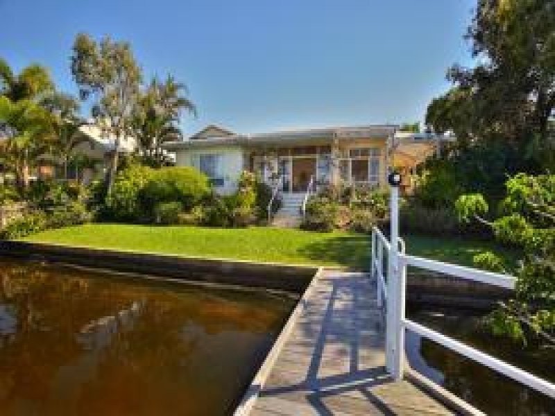 11 Seamount Quay, Noosaville QLD 4566