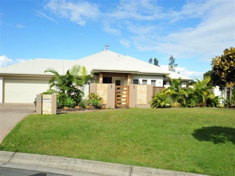 8 Attenuatta Place, Noosaville QLD 4566