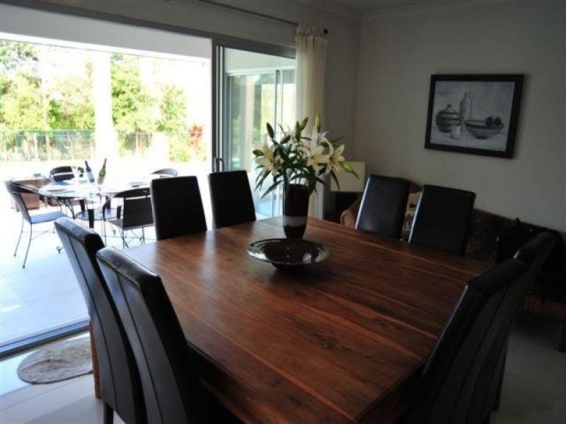 8 Attenuatta Place, Noosaville QLD 4566