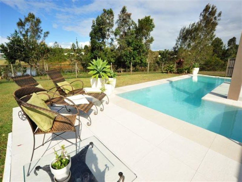 8 Attenuatta Place, Noosaville QLD 4566