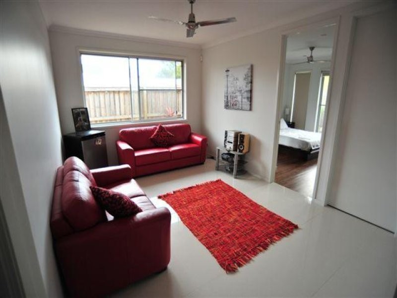 8 Attenuatta Place, Noosaville QLD 4566