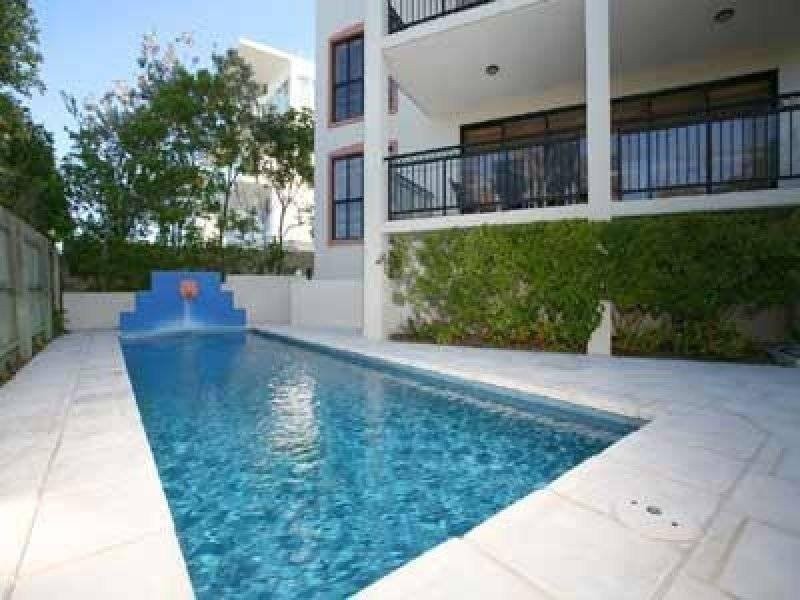 1/20 Hilltop Villas, Henderson Street, Sunshine Beach QLD 4567