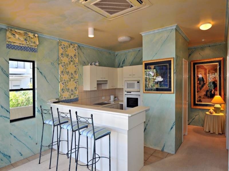 Unit 4/13 Viewland Drive, Noosa Heads QLD 4567