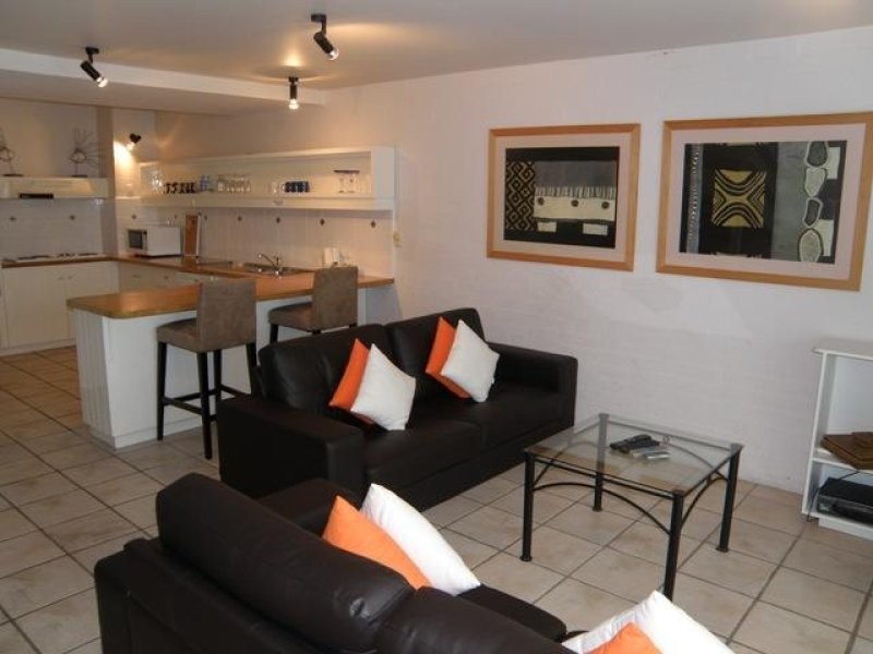 Unit 11 / 24 Viewland Drive, Noosa Heads QLD 4567