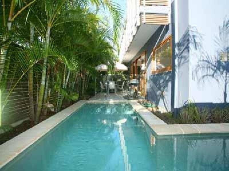 2/3 Ann Street, Noosaville QLD 4566