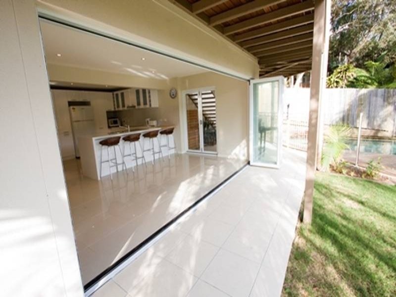 9 Swan Avenue, Sunshine Beach QLD 4567