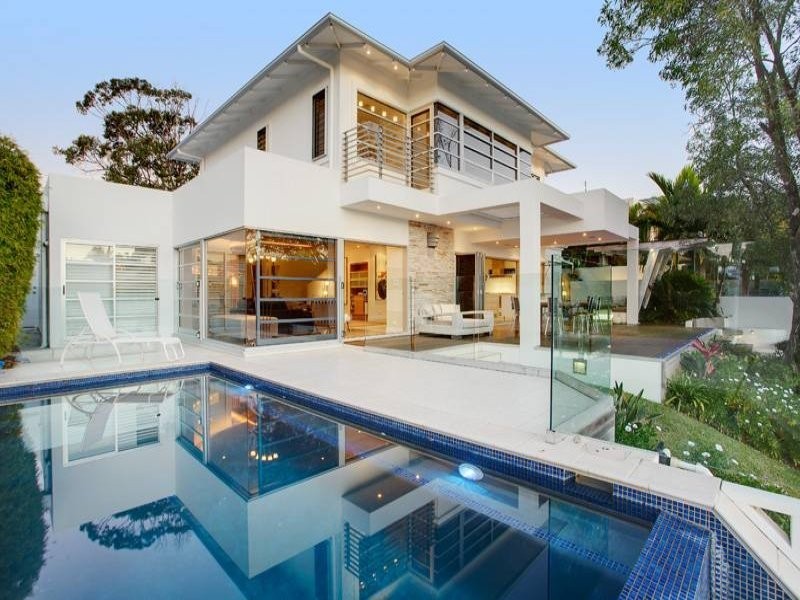 13 Wyuna Drive, Noosa Heads QLD 4567