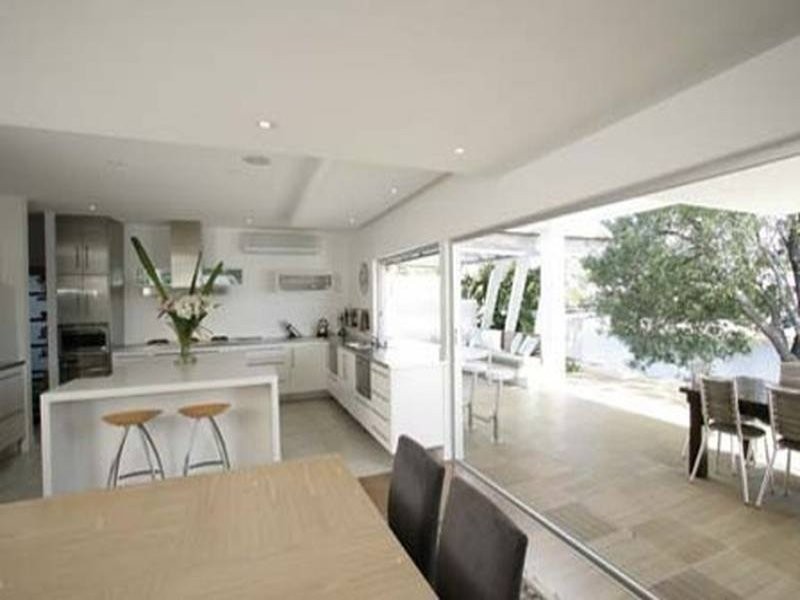 13 Wyuna Drive, Noosa Heads QLD 4567