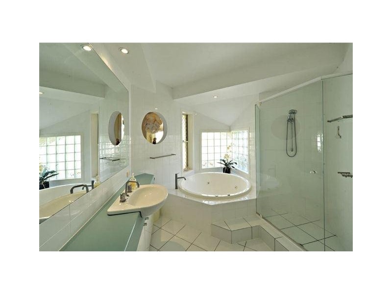 3 Seamount Quay, Noosa Waters QLD 4566