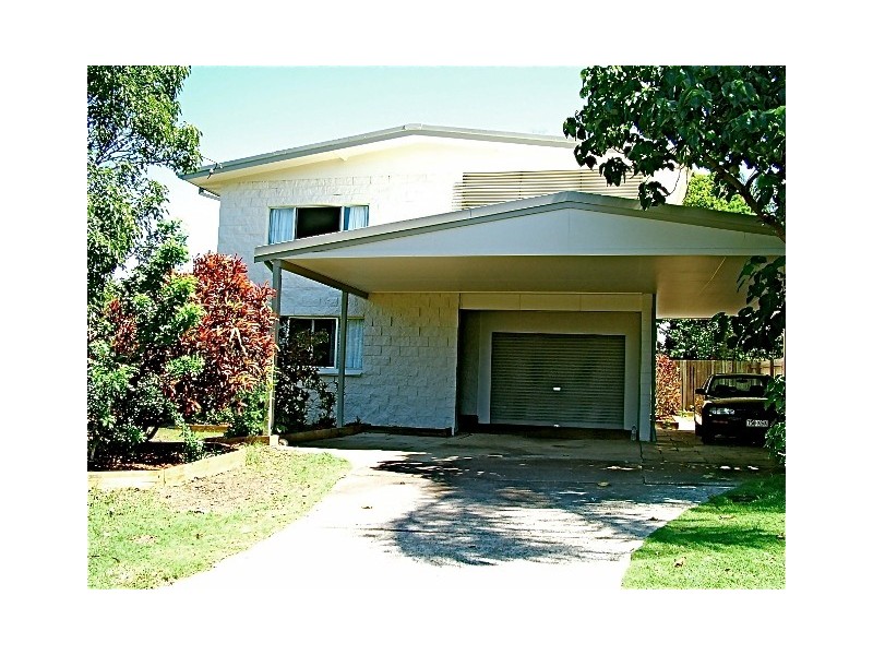 33 Pacific Avenue, Sunshine Beach QLD 4567