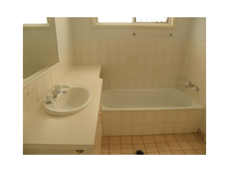 23 Victory Crescent, Sunrise Beach QLD 4567