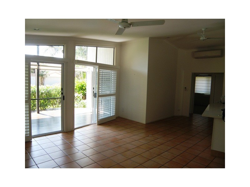 2 Cambridge Court, Tewantin QLD 4565