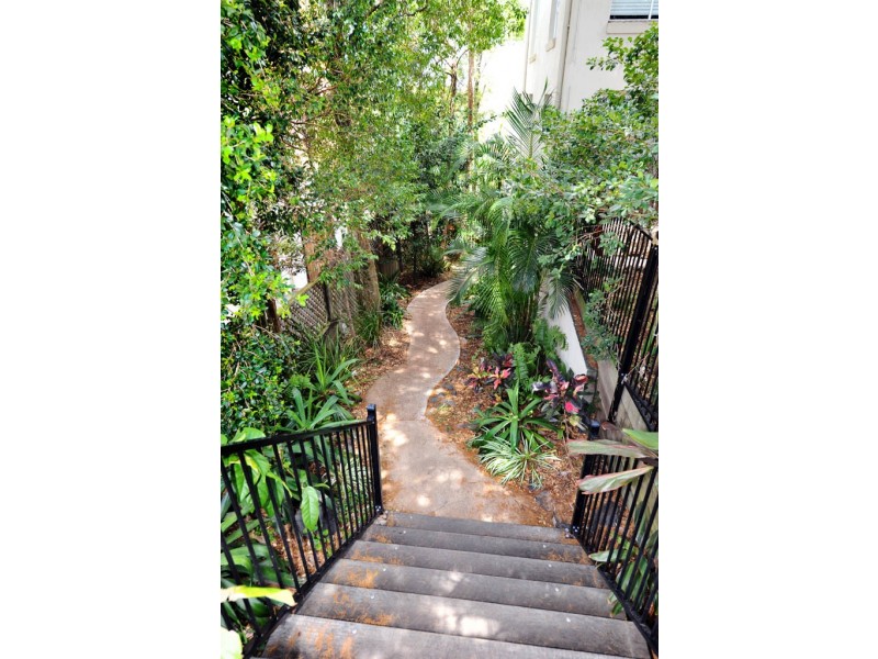 2/11-13 Katharina, Noosa Heads QLD 4567