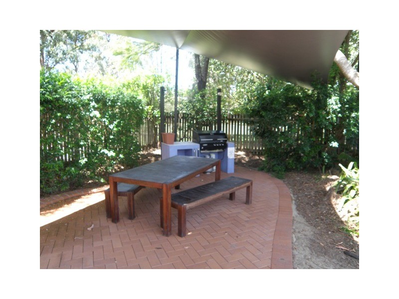 2/119 Noosa Pde, Noosaville QLD 4566