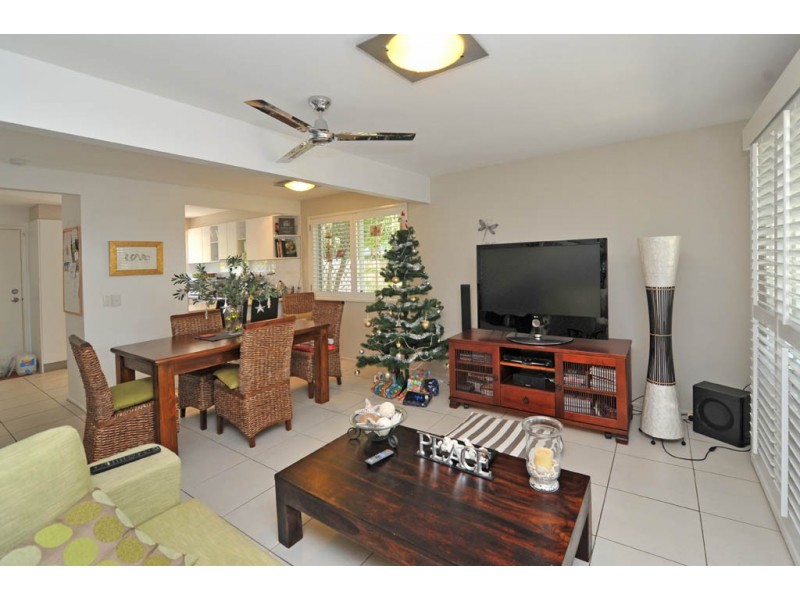 2/6 Woorookool Place, Noosaville QLD 4566