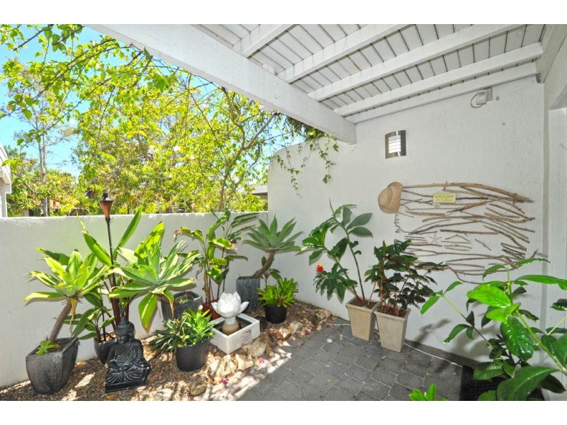 2/6 Woorookool Place, Noosaville QLD 4566