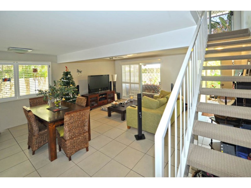 2/6 Woorookool Place, Noosaville QLD 4566