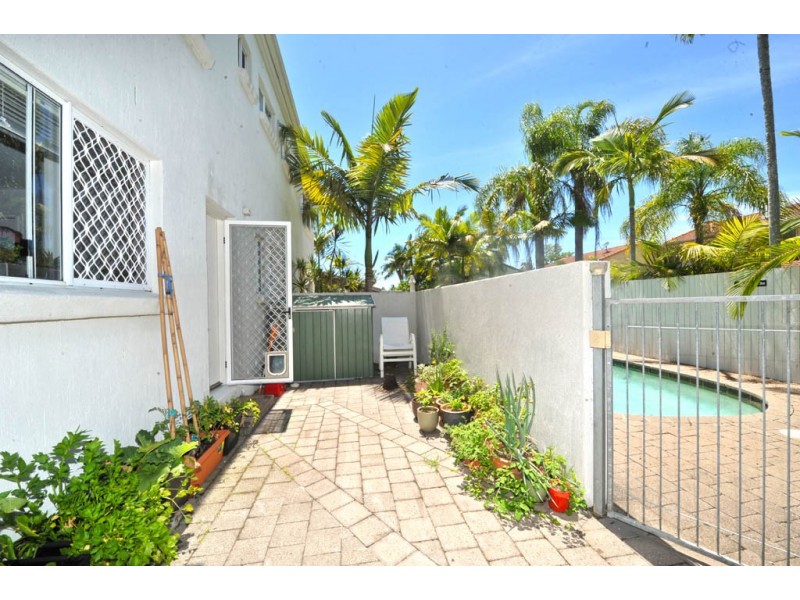 2/6 Woorookool Place, Noosaville QLD 4566