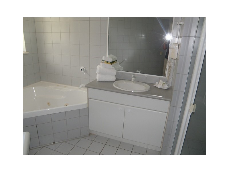 44 The Emerald Hastings Street, Noosa Heads QLD 4567