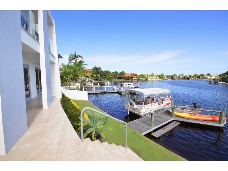 19 Waterside Court, Noosa Waters QLD 4566