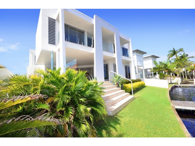 19 Waterside Court, Noosa Waters QLD 4566