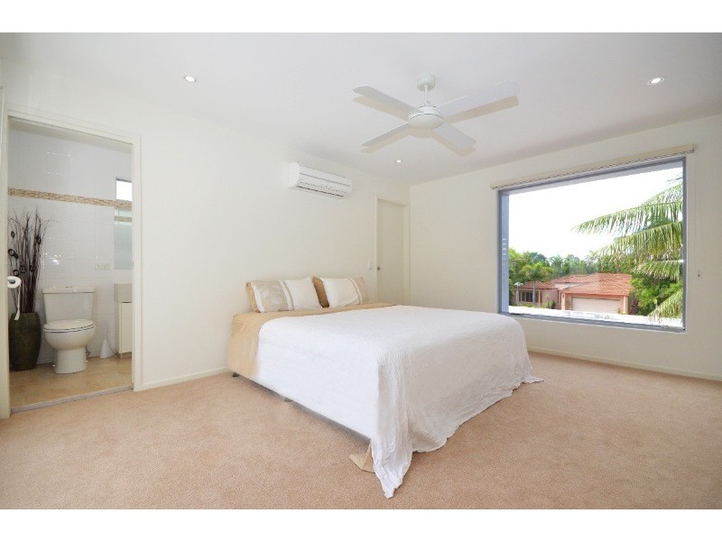 19 Waterside Court, Noosa Waters QLD 4566