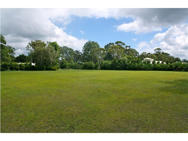 72 Edington Drive, Cooroibah QLD 4565