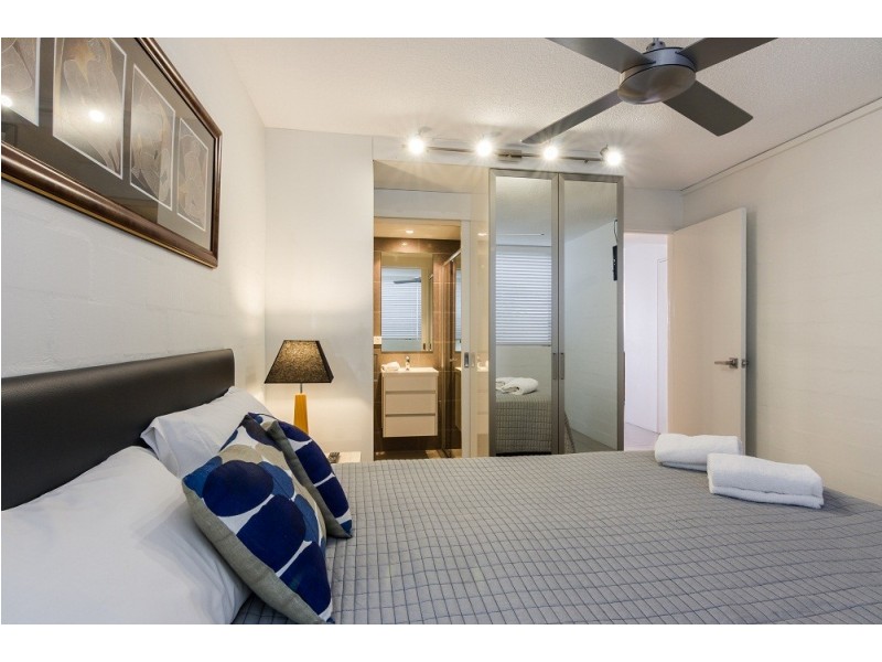 10/6 Quamby Place, Noosa Harbour Resort, Noosa Heads QLD 4567