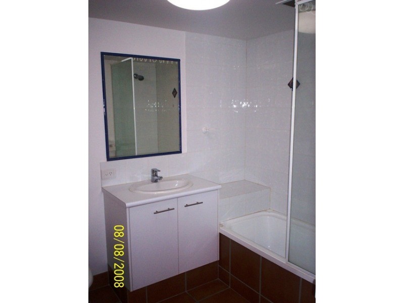 1/5 Hygieta Street, Noosaville QLD 4566