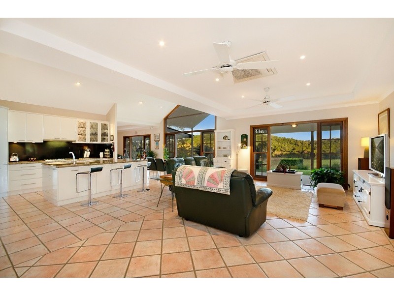 498 Cooroy Mountain Road, Cooroy Mountain QLD 4563