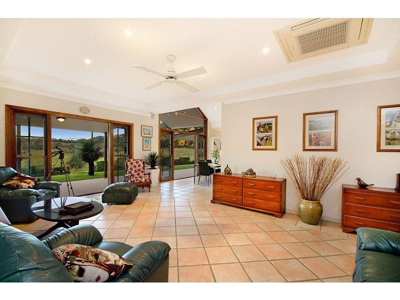 498 Cooroy Mountain Road, Cooroy Mountain QLD 4563