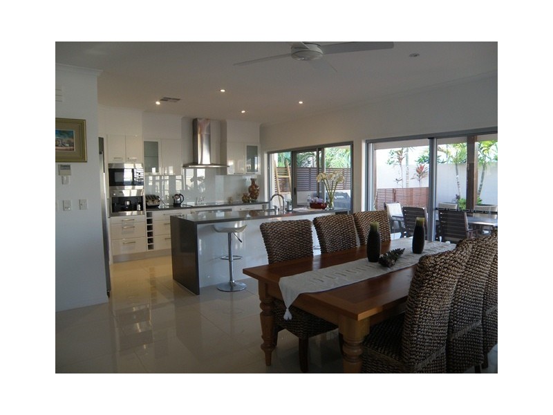 16 Regatta Circuit, Noosaville QLD 4566