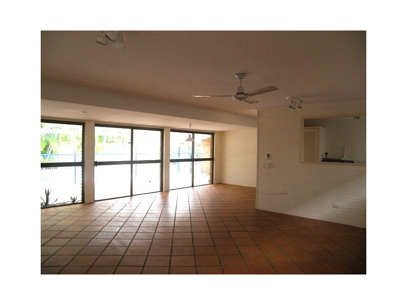 4 Lagoona Drive, Noosa Heads QLD 4567