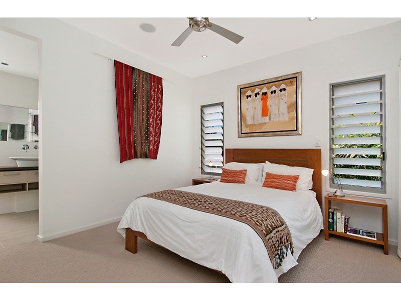 1 / 25 Duke St, Sunshine Beach QLD 4567