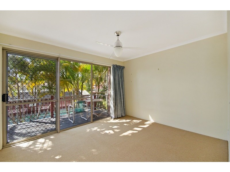 8/24 Lake Weyba Drive, Noosaville QLD 4566